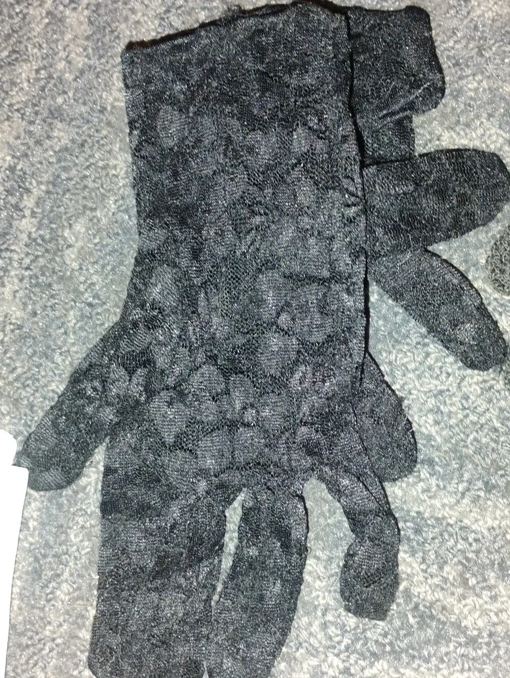 14 Pair Of Ladies Gloves.  Most Vintage